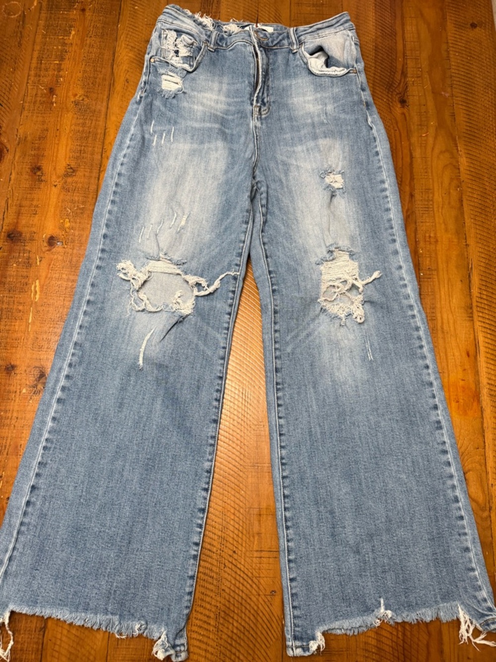 Distressed Light Blue Wide-Leg Women's Jeans
